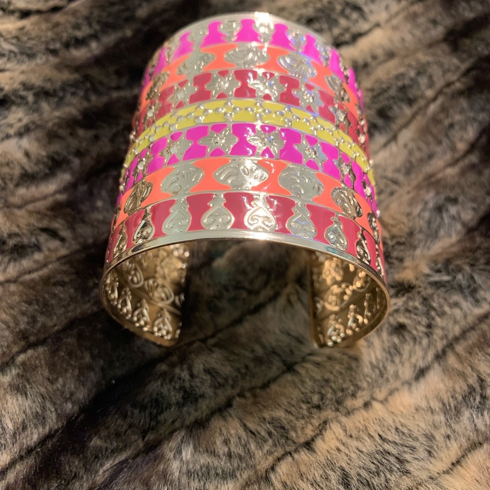 Cuff bracelet!  FAB!  #A319 - Picture 3 of 4